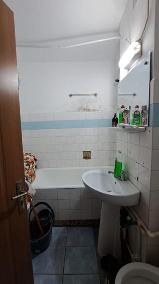 AGIGEA, 3 CAMERE DECOMANDAT 2 BAI, CENTRALA GAZ, 70 MP. PARCARE, BOXA - 26