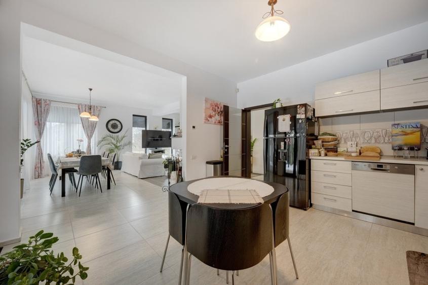 Vanzare vila moderna zona 2 Cocosi - 15