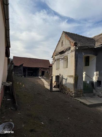 Casa cu potential si teren generos Vesud, la doar 30 minute de Sib - 3