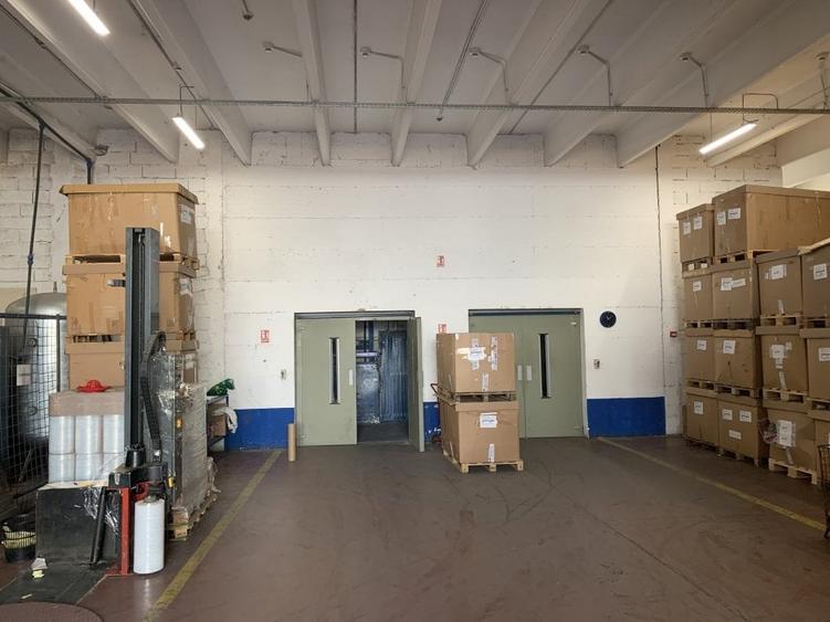 Ansamblu de spatii de productie /depozitare si birouri - 13