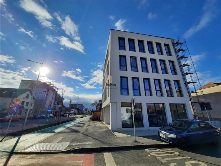 Birou, de 315 mp, în Calea Dumbrăvii