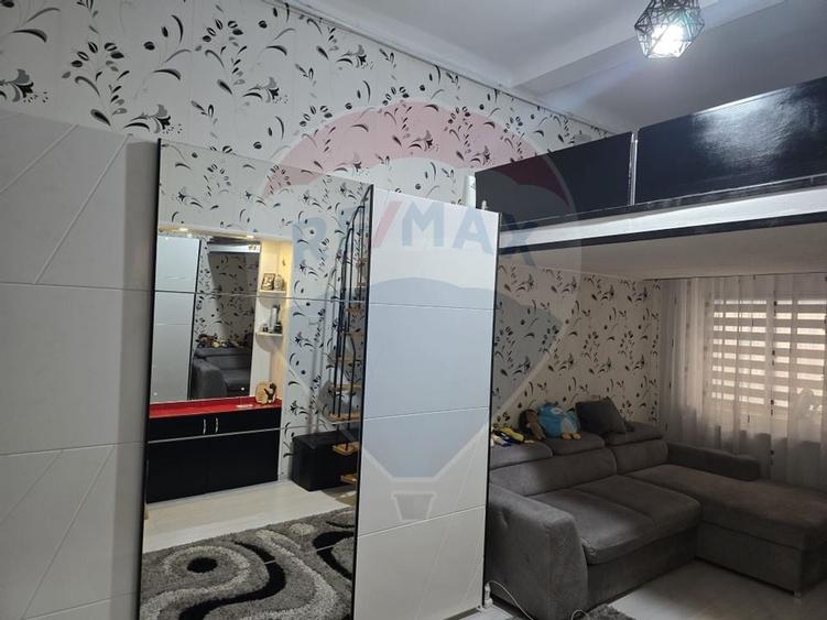 Apartament cu 3 camere de vanzare in zona Central - 5