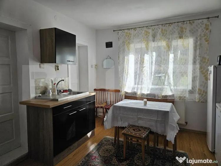 Casa spatioasa cu 4 camere, orasul Campeni - 3