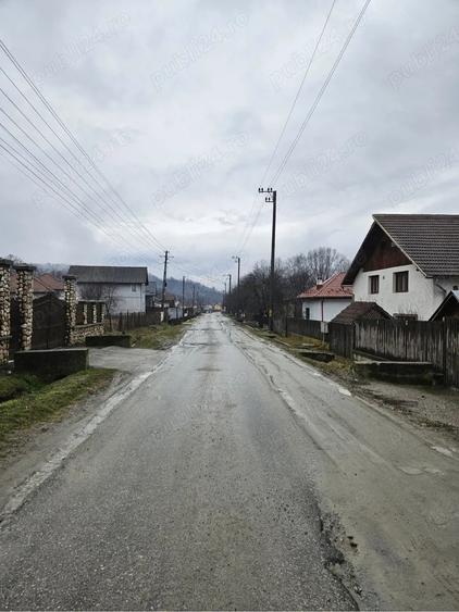 Casa cu teren de vanzare - 1