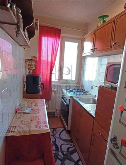 DACIA - 4 CAM - BOXA - CENTRALA/AC - ZONA EXCELENTA- - 2