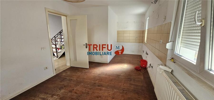 Casa de vanzare in Alba Iulia pretabila pentru cabinete medicale - 9