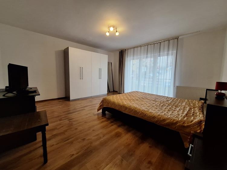 Apartament cu 2 camere, 46 mp, balcon, zona Stejarului - 1