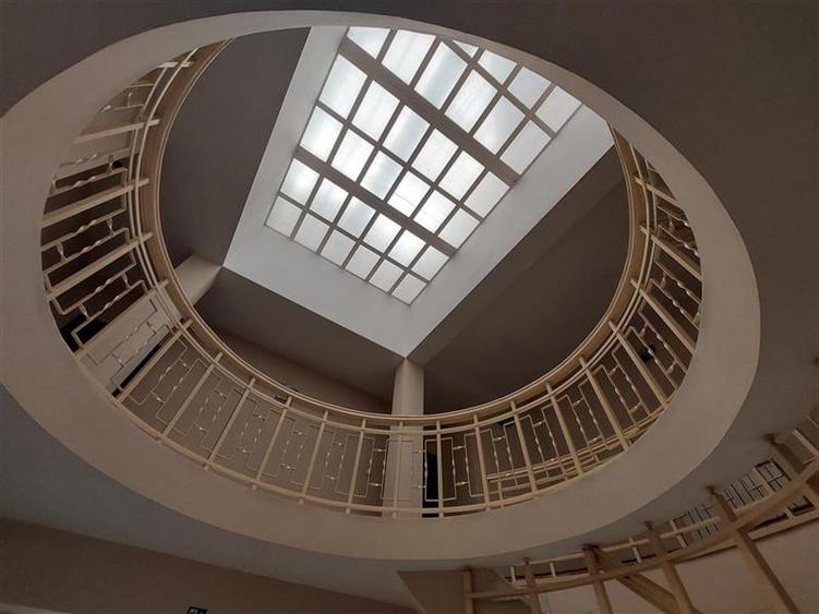 Casa cu 13 camere, pentru activitati diverse, in Micalaca - 7