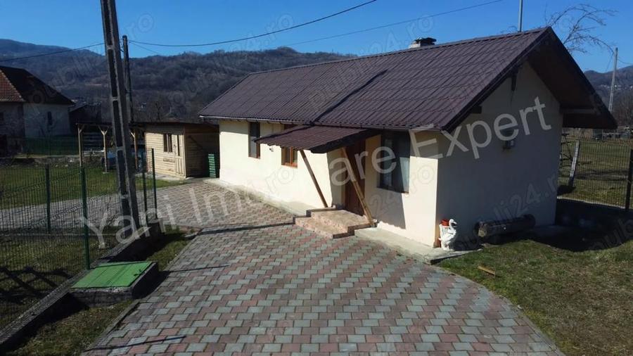 Casa de vacan?a de vanzare in comuna Corbeni, jude? Arge?. - 11