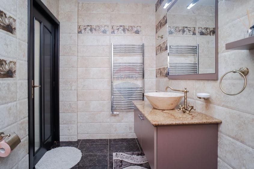 0% Comision - VILA de LUX de vânzare – Cu iaz natural - 9