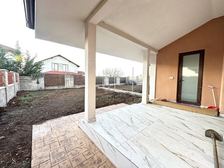 Duplex spatios, 5 camere, 355 mp teren,  127 mp utili - Sanandrei - 2