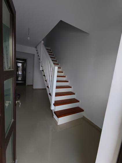 Casa de vanzare este situata in Iasi, zona Valea Lupului-Antibiotice - 1