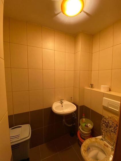 Ofer spre inchiriere Apartament cu 3 camere - 6