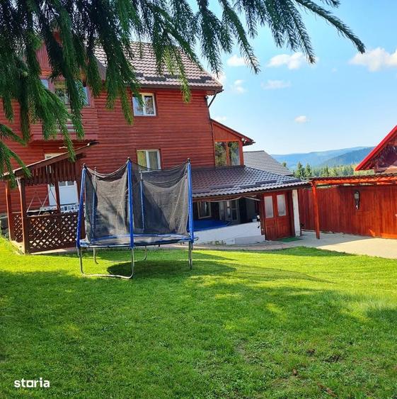 Complex de doua cabane de vanzare - 10