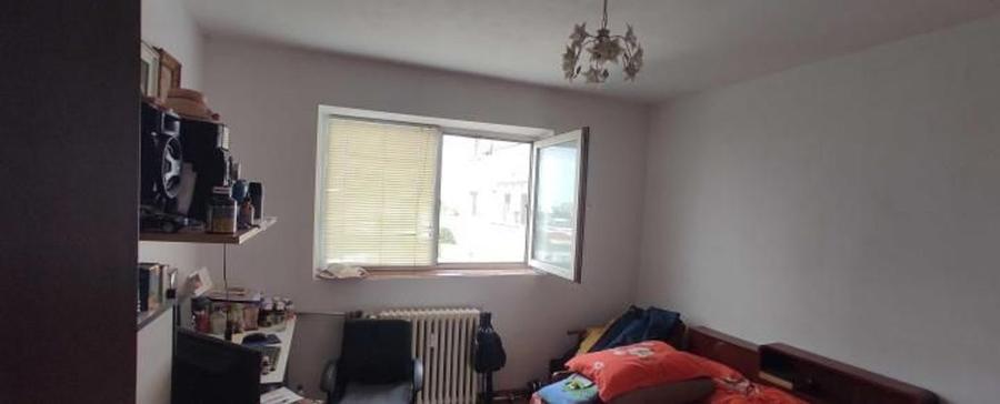 APARTAMENT 3 CAMERE DECOMANDAT ZONA CET - 7