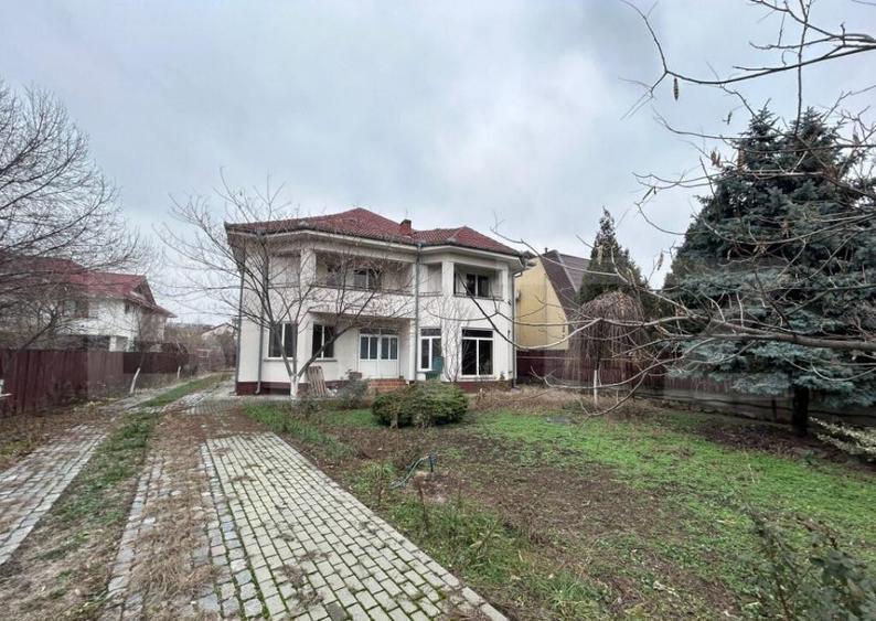 Casa cu 7 camere, 4 bai, 330 mp, 900 mp curte, zona Ford - 12