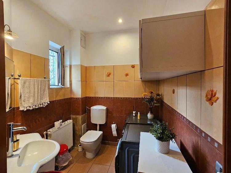 Vila in zona Bucurestii Noi - 275 mp | 6 camere | 4 bai | teren 450 mp - 18