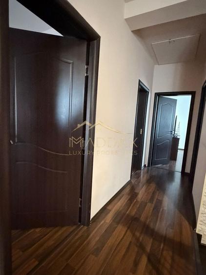 Vila spatioasa cu vedere spre lac Corbeanca - 28