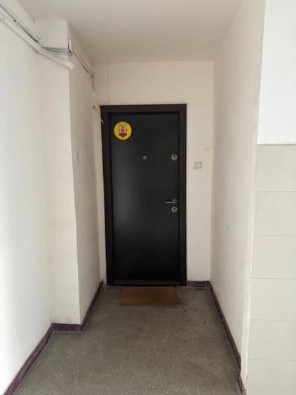 inchiriere apartament de 3 camere - 18