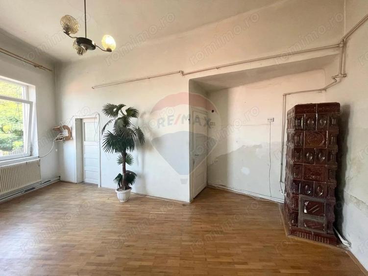 Casa cu 3 camere de vanzare in zona centrala comison 0% - 8
