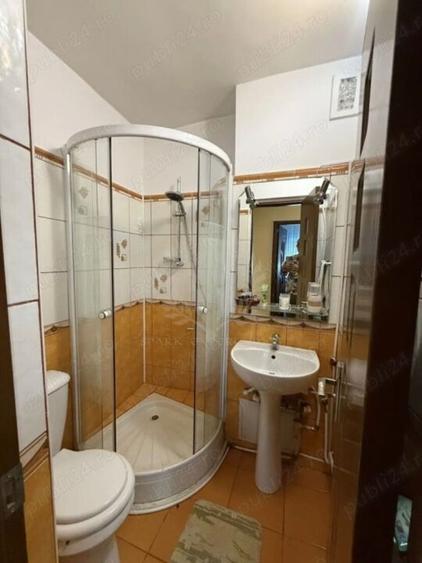 4 CAMERE // 9 MAI // 2 BAI // 2 BALCOANE - 10