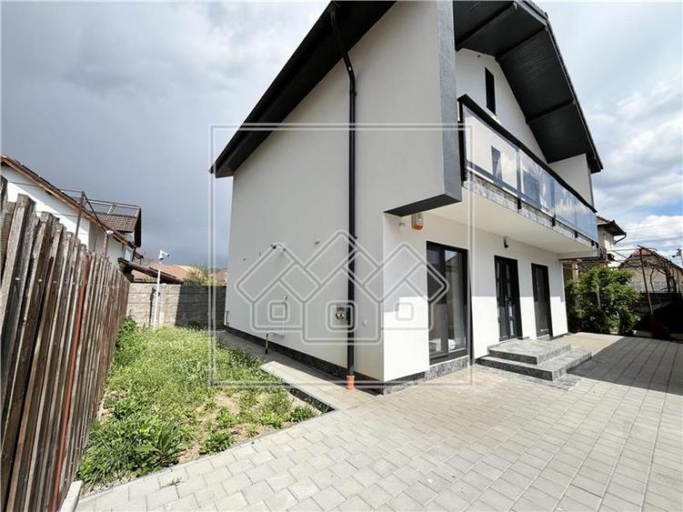Casa de vanzare in Sibiu - noua, individuala, teren 335 mp - zona buna - 2