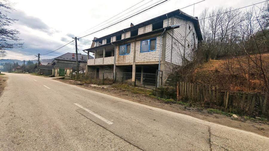 Oportunitate de investitie – Imobil in Comuna Bradulet, sat Bradetul, judetul Ag - 4