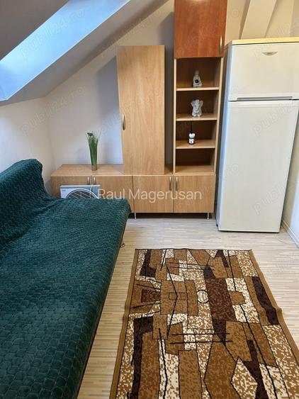 Vand garsoniera 12mp, baie proprie, etaj 3 zona Iosefin