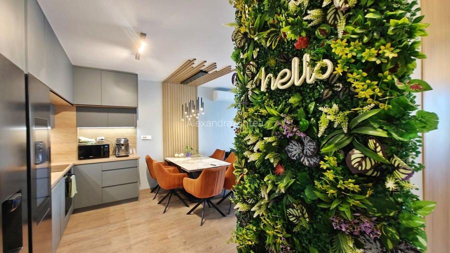 Apartament 3 camere, etaj 1, parcare, la cheie, Sopor