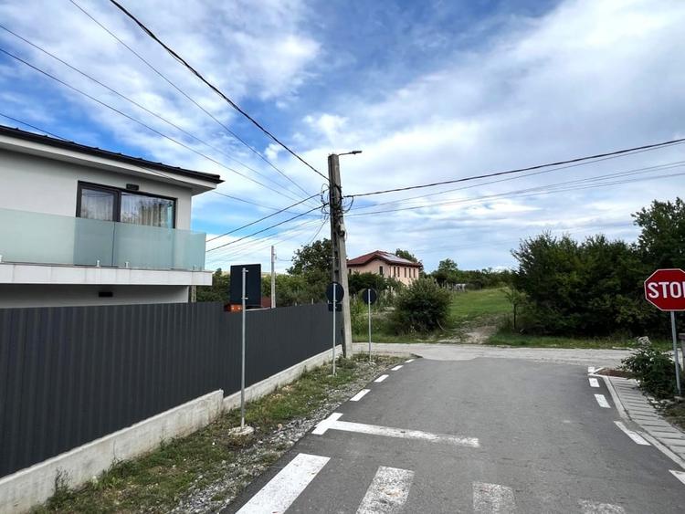 Teren Intravilan, 1055/ 527 Constructii, Centru Chinteni 21 Decembrie - 2