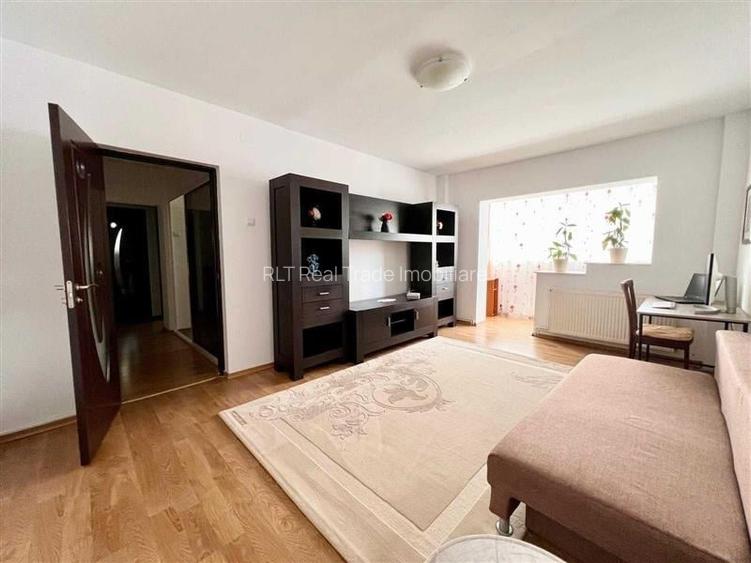 Apartament 2 camere decomandat etaj intermediar Racadau Apartament 2 camere decomandat etaj intermediar Racadau