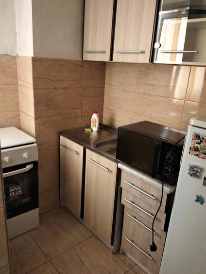 De inchiriat Garsoniera - 4