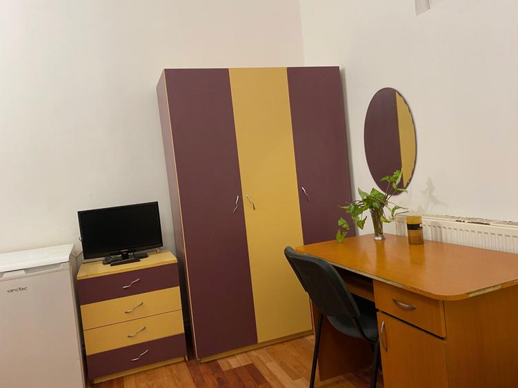 Proprietar, inchiriez garsoniera pe Calea Martirilor - 3