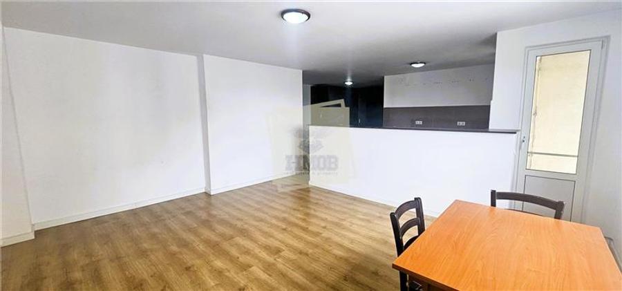 Apartament 3 camere decomandat 81mp 2 balcoane zona Supeco - 2