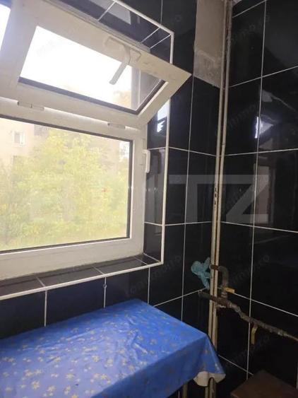 Garsoniera, 22 mp, zona Democratiei - 10