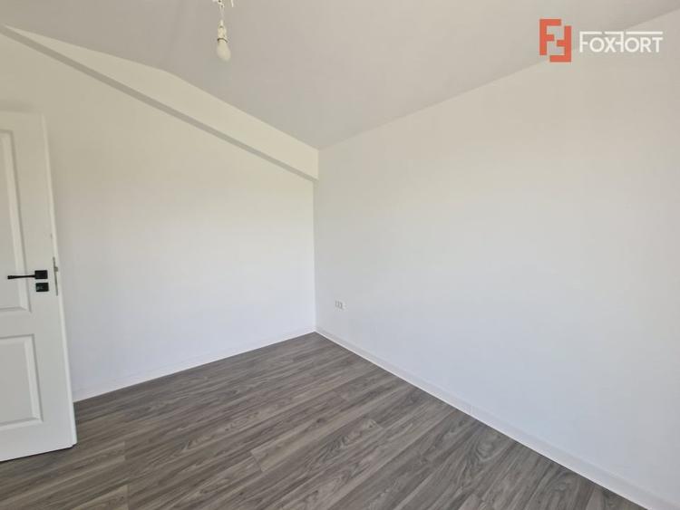 Duplex de vanzare cu 3 camere si teren de 309 mp - Recas - 6