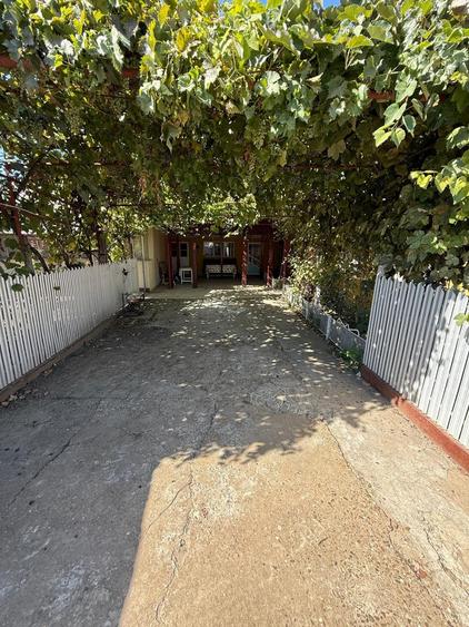 Casa de vanzare cu teren 922 mp Tecuci, cartier Balcescu - 3