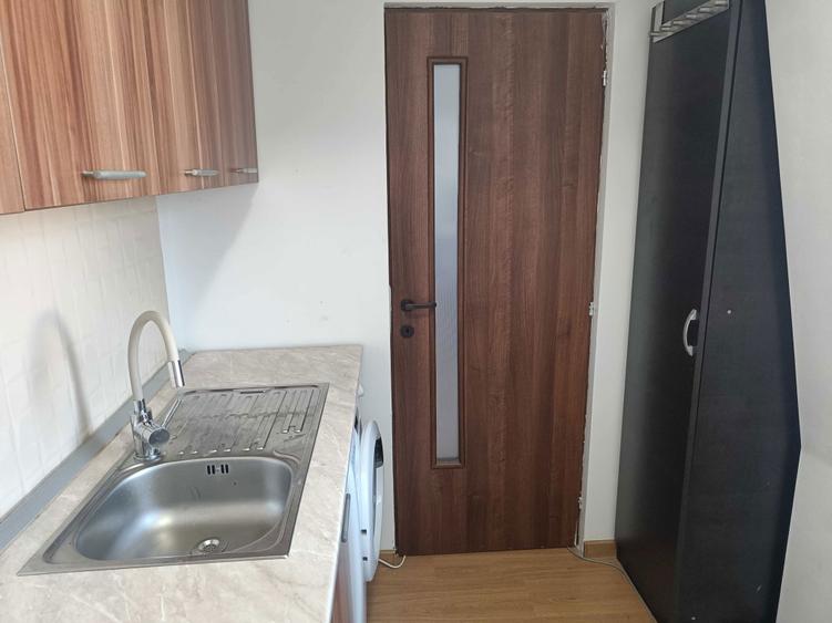 Inchiriez garsoniera - 1