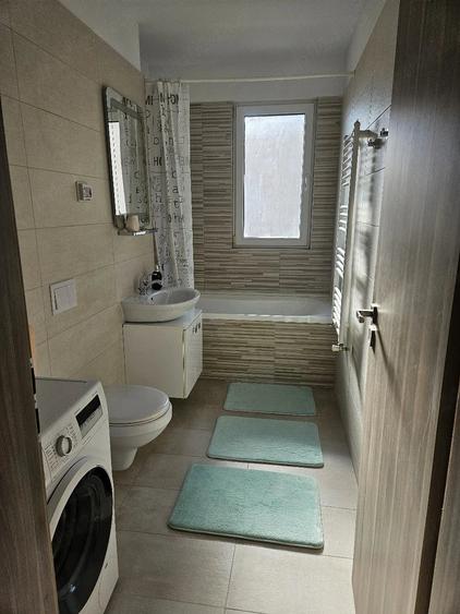Apartament cu 2 camere decomandat în Torontalului
