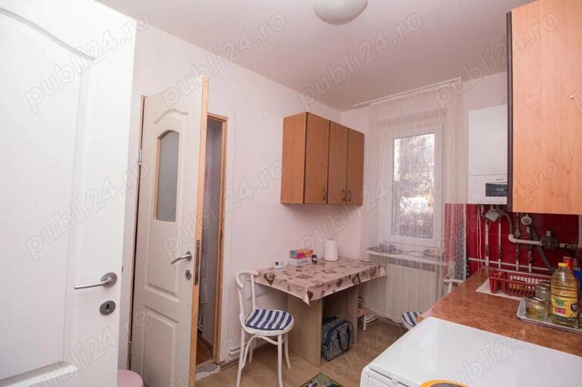 Garsoniera decomandata central - 3