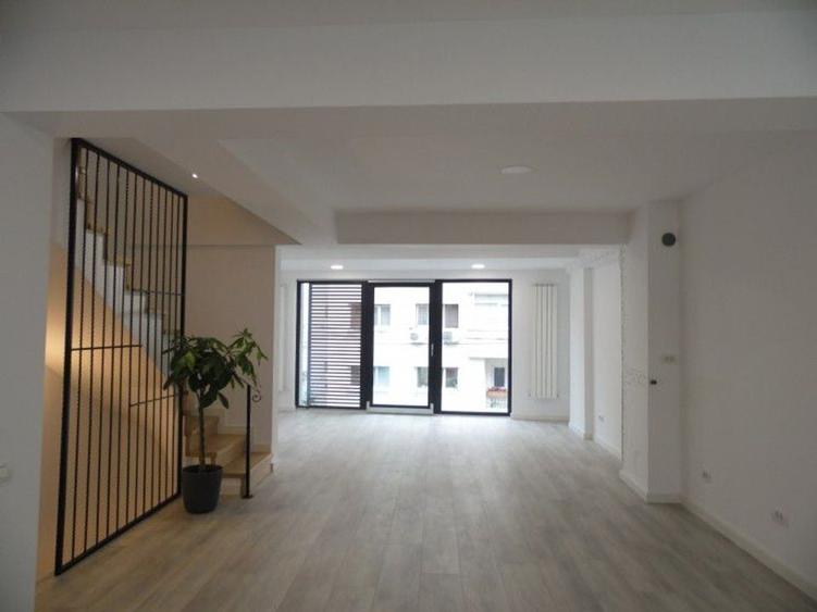 Imobil birouri de vanzare zona Clucerului  - Ion Mihalache, Bucuresti - 2