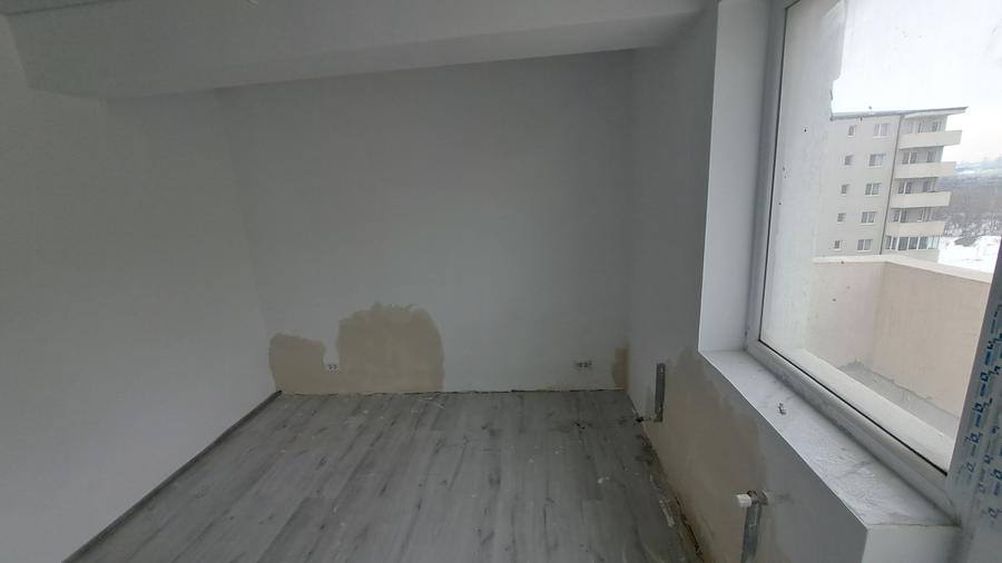 APARTAMENT 3 CAMERE DECOMANDAT BLOC NOU-  PRET PROMOTIONAL - BLOC SUPERB - 30