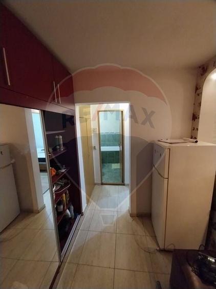 Apartament 2 camere decomandat in Rovine - Penny - 4