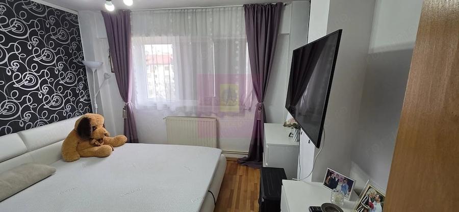 Apartament cu 2 camere decomandat în Autogară