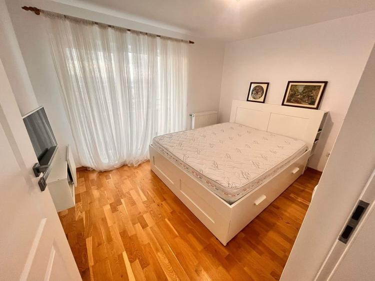 casa cu 4 camere,3 bai,3 terase,2 balcoane,1 garaj si 1 parcare,zona Apahida - 8