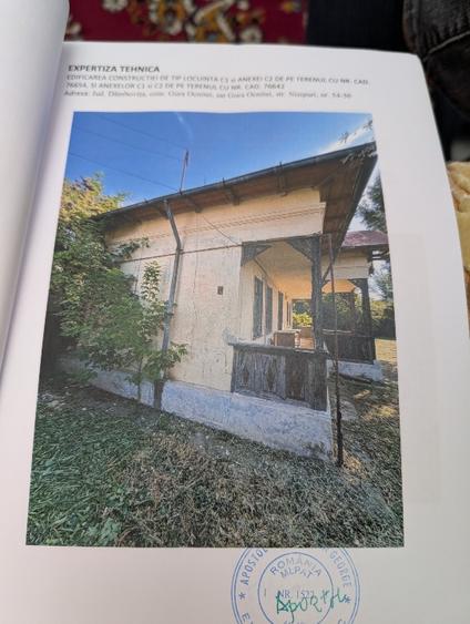 Vand casa bătrânească cu teren (4500 mp)+teren livada/pășune (2700 mp) - 2