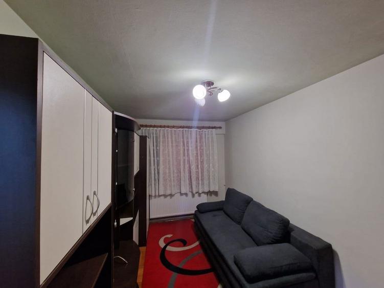 Inchiriez apartament 3 camere Arad - 5