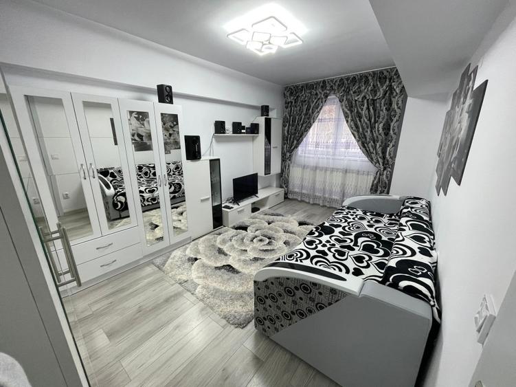 Vand apartament complet mobilat si utilat nou - 5