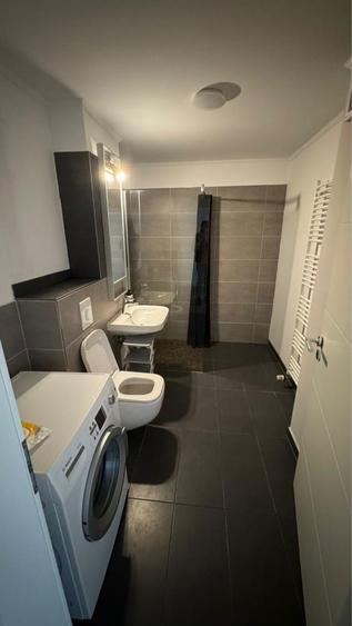 Inchiriez apartament cu 3 camere - 6