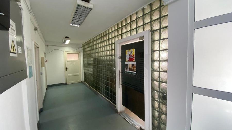 REC3001020 Cladire de birouri Armeneasca de vanzare - 4
